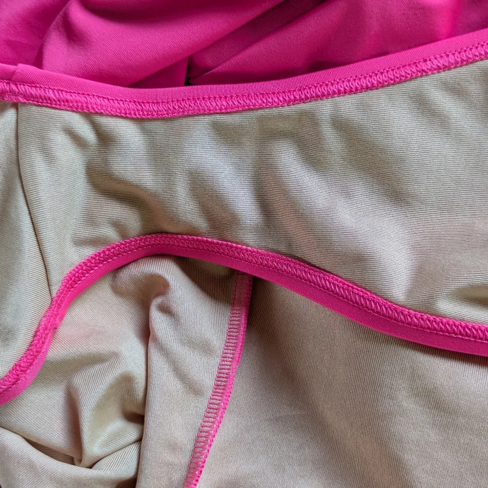 Old Navy Neon Petunia Cutout One-Piece Swimsuit Women’s Size M Bright Pink Sexy